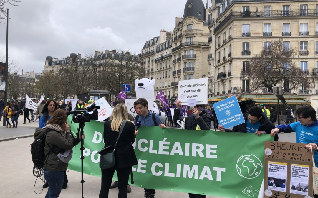 La Marche « Look Up » à Paris